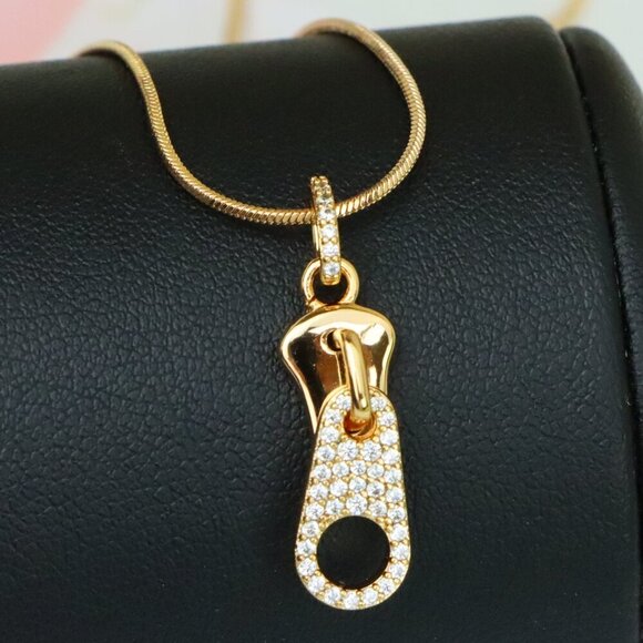 "Stylish Rose Gold Zipper Shape Pendant with Sparkling Stones, XPPT1477 - Picture 1 of 13
